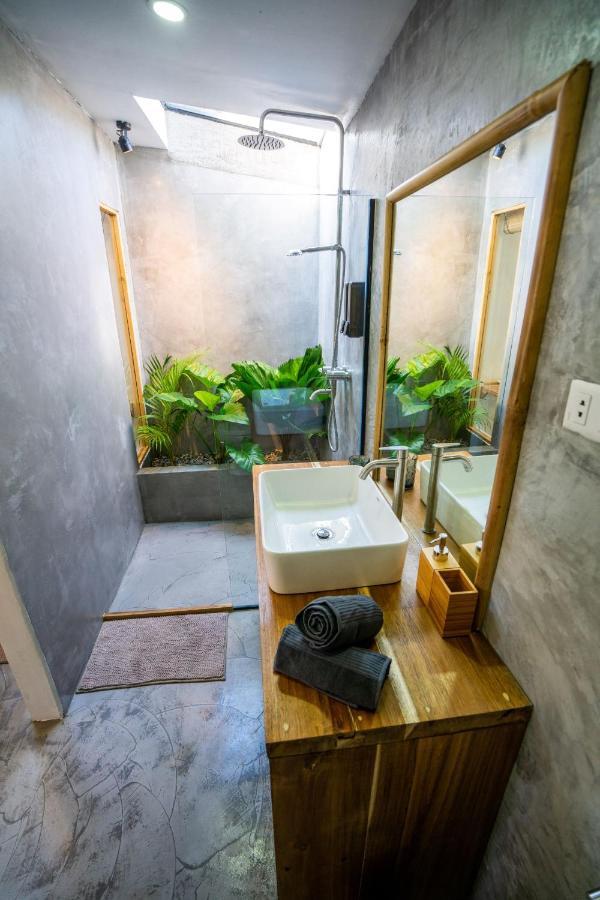 Palayan Villa - Villa With Views, Garden And Pool El Nido Exterior photo