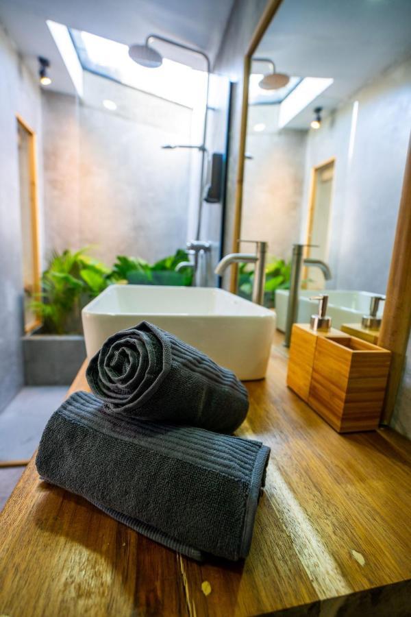 Palayan Villa - Villa With Views, Garden And Pool El Nido Exterior photo